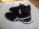 Baskets asics noir et blanc - Miniature