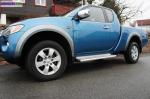 Mitsubishi l200 club cab intense + - Miniature