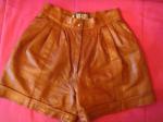 Short en cuir mike kurtis taille 40 - Miniature